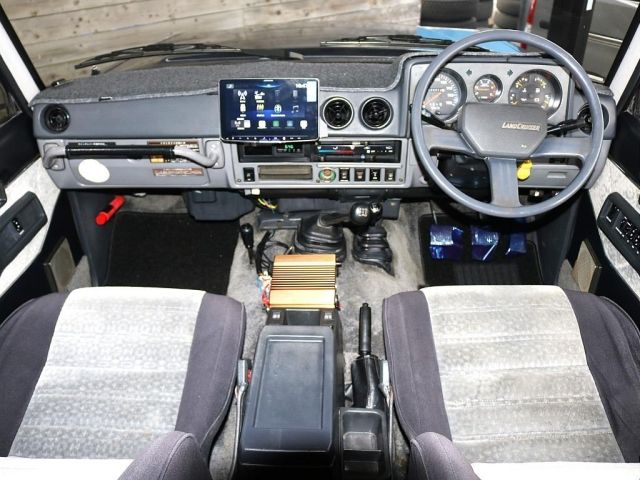 Toyota LAND CRUISER 1986-01 190465-1