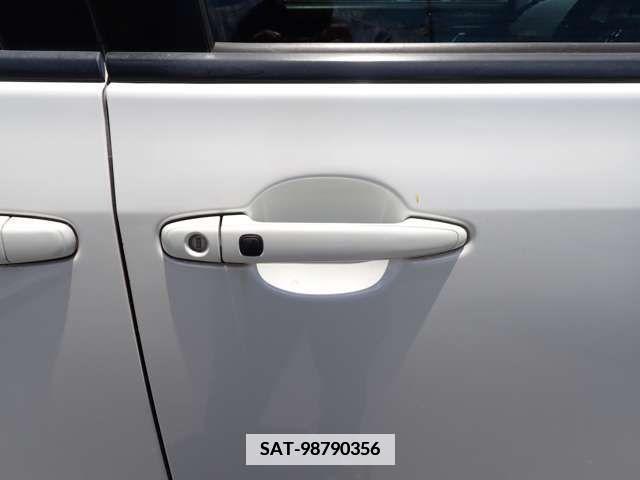 Toyota VOXY 2011-09 351809-12