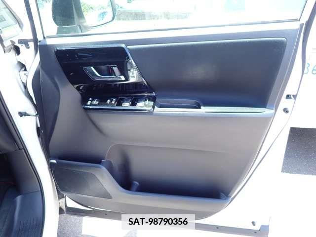 Toyota VOXY 2011-09 351809-13