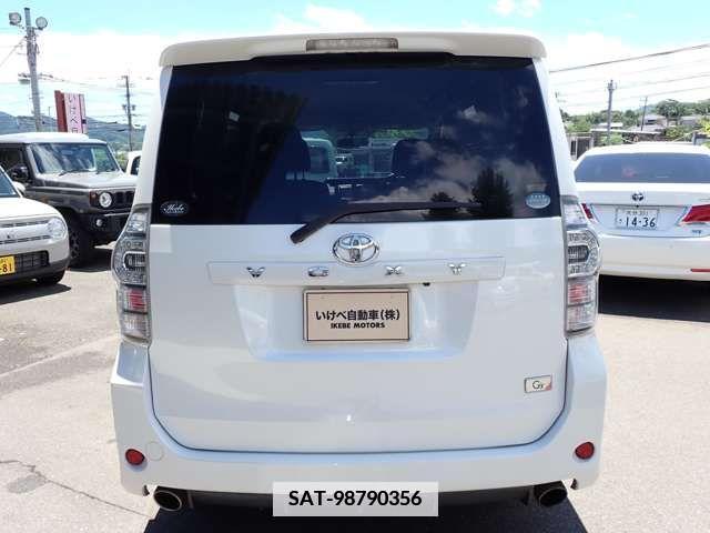 Toyota VOXY 2011-09 351809-4