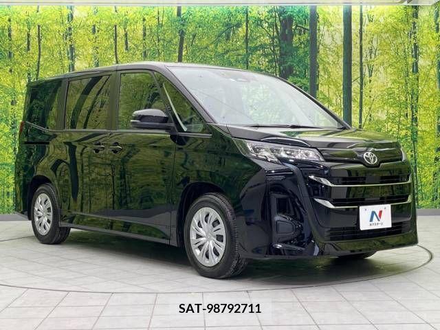 Toyota NOAH 2023-04 229481-16