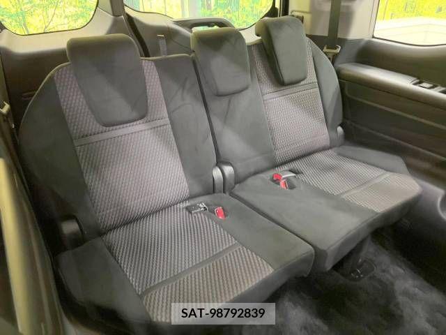 Honda STEP WGN 2017-06 214102-10