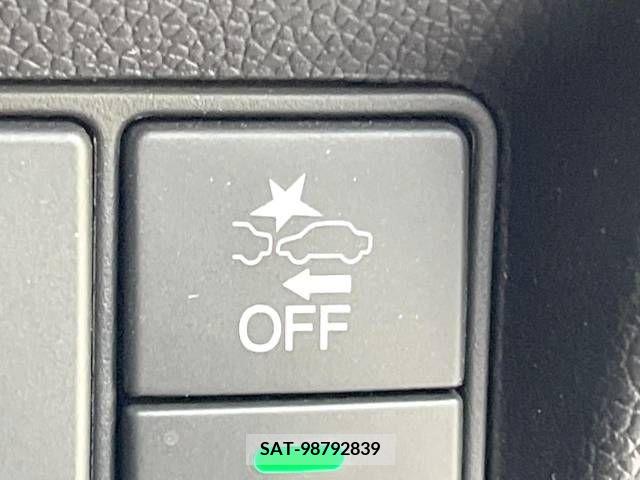 Honda STEP WGN 2017-06 214102-6