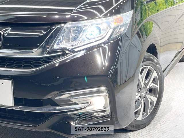Honda STEP WGN 2017-06 214102-13