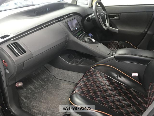 Toyota PRIUS 2012-01 231166-15