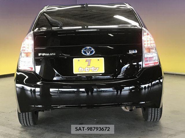 Toyota PRIUS 2012-01 231166-5