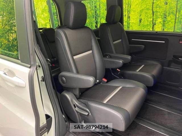 Honda e 2017-11 385375-9