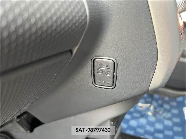 Suzuki HUSTLER 2017-02 312785-26