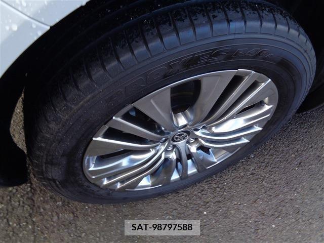 Toyota HARRIER 2020-10 251885-6