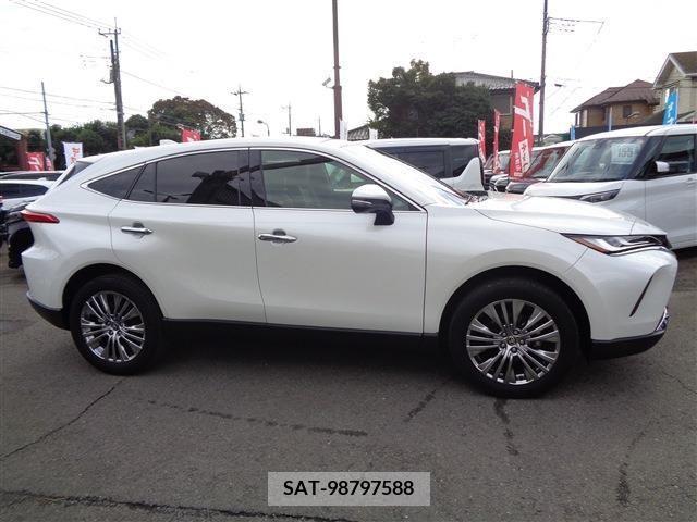 Toyota HARRIER 2020-10 251885-2