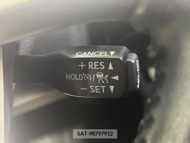 Toyota PRIUS 2016-01 331463-7