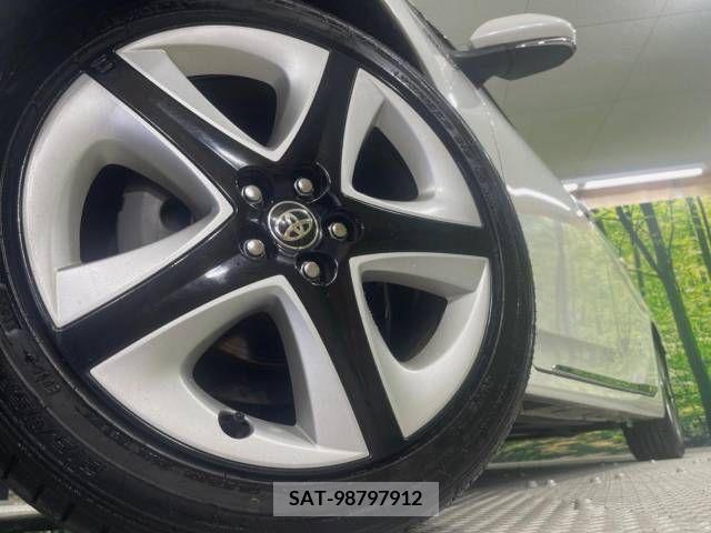 Toyota PRIUS 2016-01 331463-14