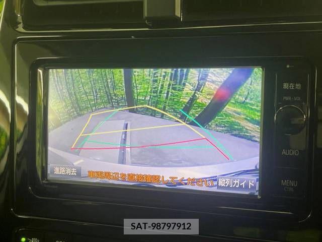Toyota PRIUS 2016-01 331463-4