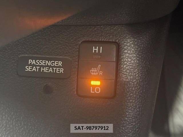 Toyota PRIUS 2016-01 331463-6
