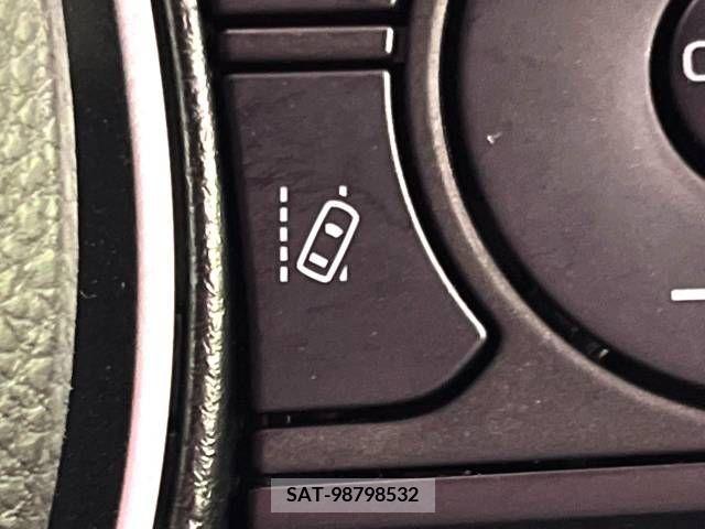 Toyota RAV4 2021-07 228452-5