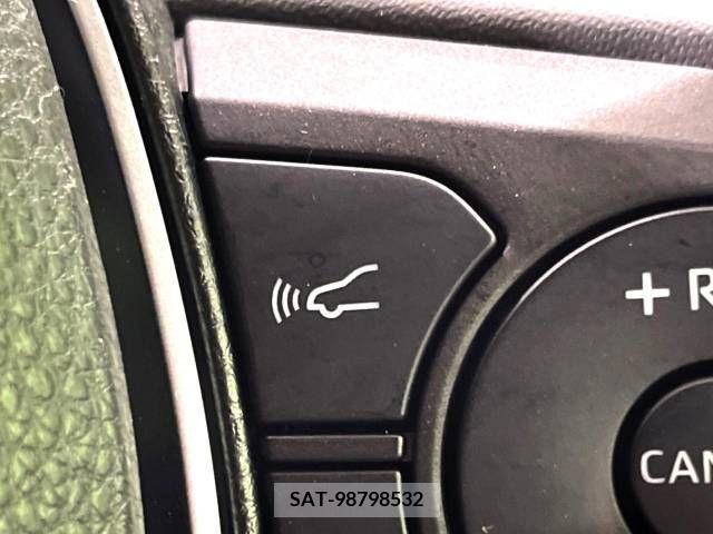 Toyota RAV4 2021-07 228452-4