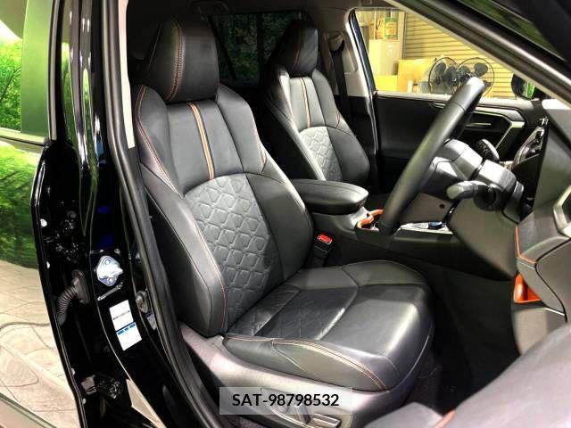 Toyota RAV4 2021-07 228452-11
