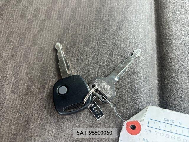 Suzuki EVERY 2023-11 297483-12