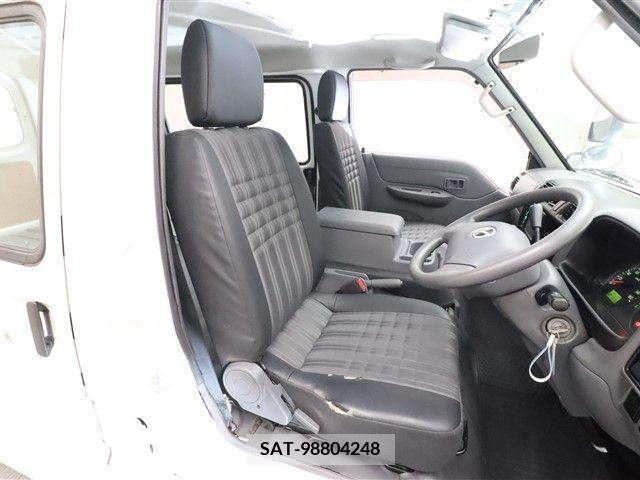Mazda BONGO VAN 2018-03 264311-3