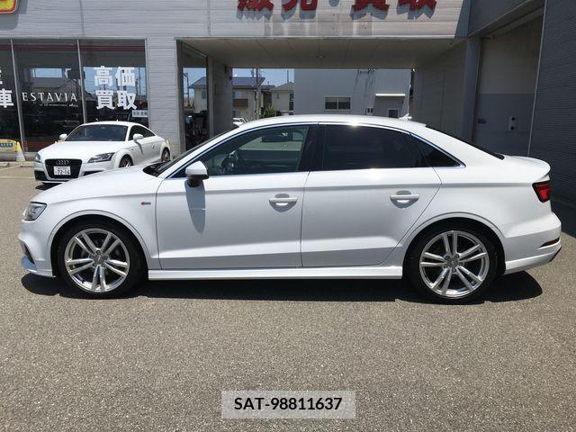 Audi A3 SEDAN 2018-06 317855-8