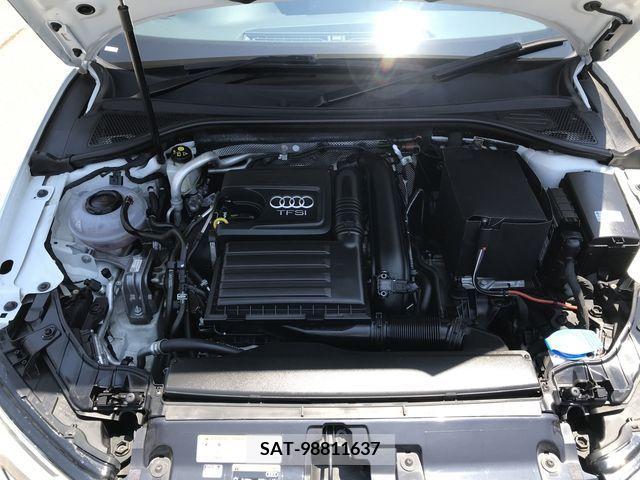Audi A3 SEDAN 2018-06 317855-29