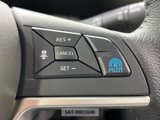 Nissan SERENA 2018-03 332184-2