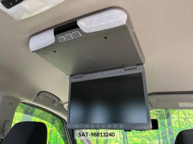 Nissan SERENA 2018-03 332184-1