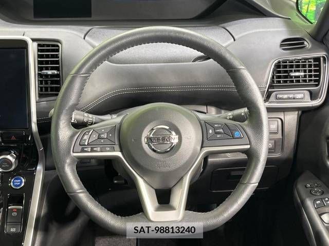 Nissan SERENA 2018-03 332184-11
