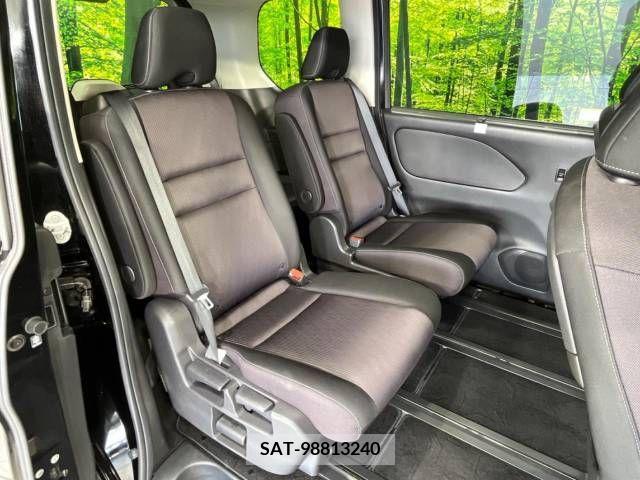 Nissan SERENA 2018-03 332184-9