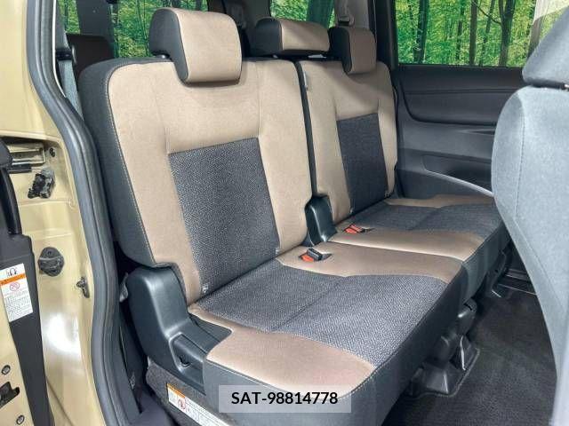 Toyota SIENTA 2021-03 382046-8