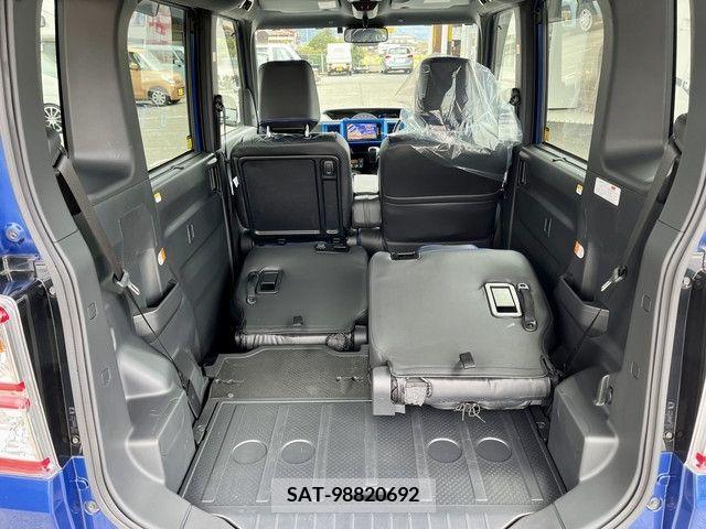 Daihatsu WAKE 2018-01 243973-12