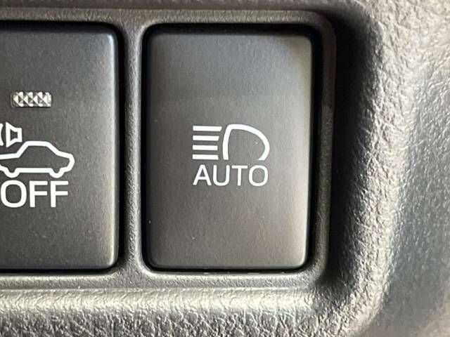 Toyota C-HR 2018-09 196529-7