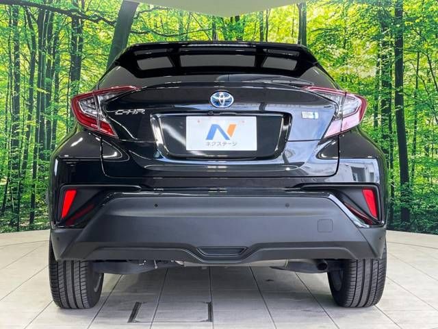 Toyota C-HR 2018-09 196529-15