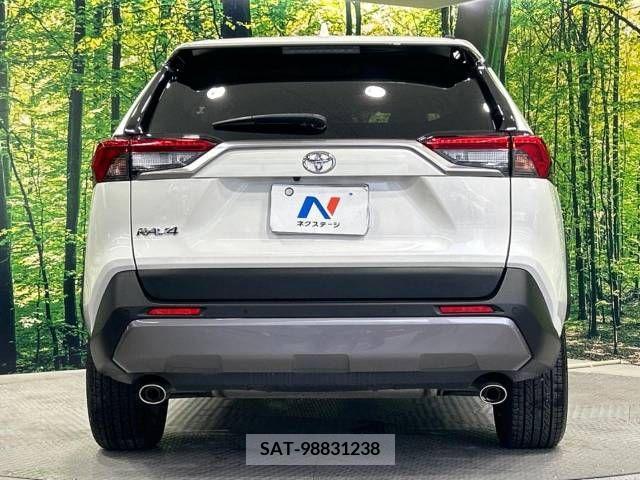Toyota RAV4 2021-09 338005-15