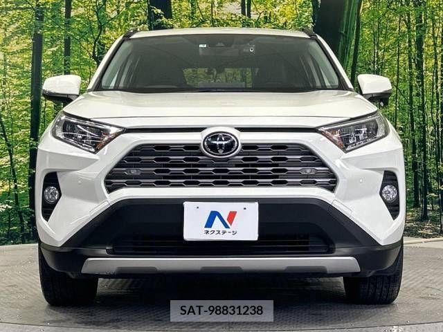 Toyota RAV4 2021-09 338005-14