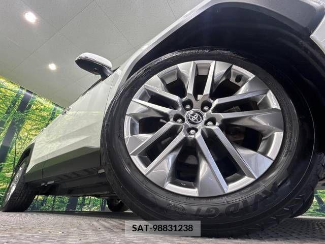Toyota RAV4 2021-09 338005-13