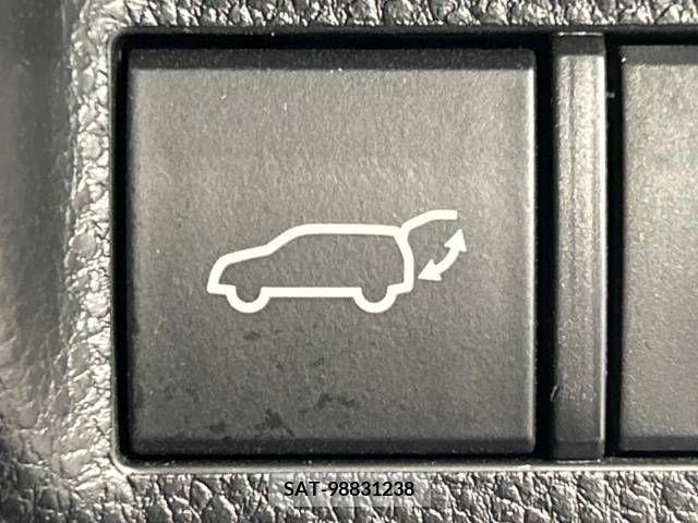 Toyota RAV4 2021-09 338005-4