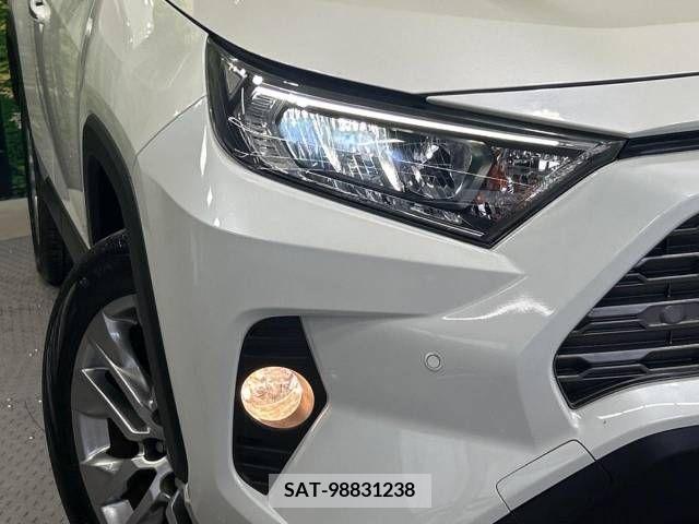 Toyota RAV4 2021-09 338005-12