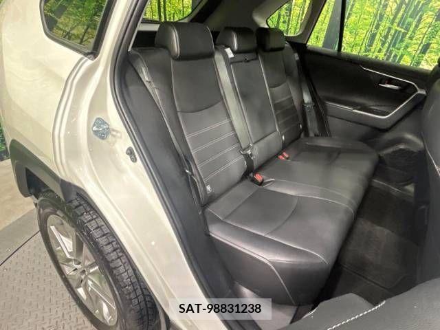 Toyota RAV4 2021-09 338005-9
