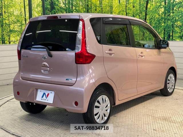 Nissan DAYZ 2013-09 358939-17