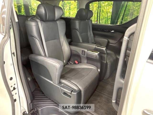 Toyota ALPHARD 2022-11 388983-9