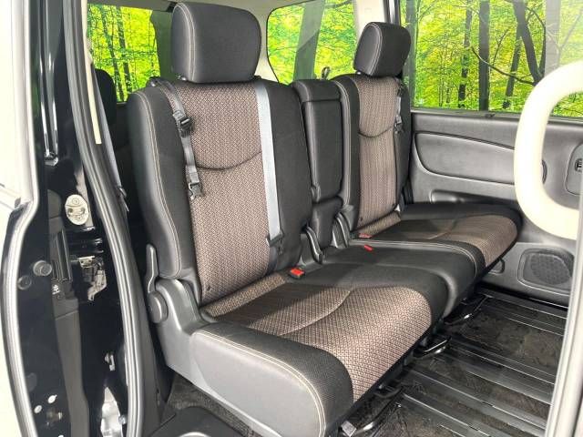 Nissan SERENA 2015-09 27049-8