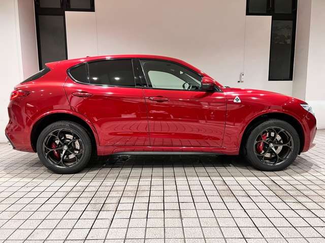 ALFA ROMEO STELVIO 2019-11 6257-2