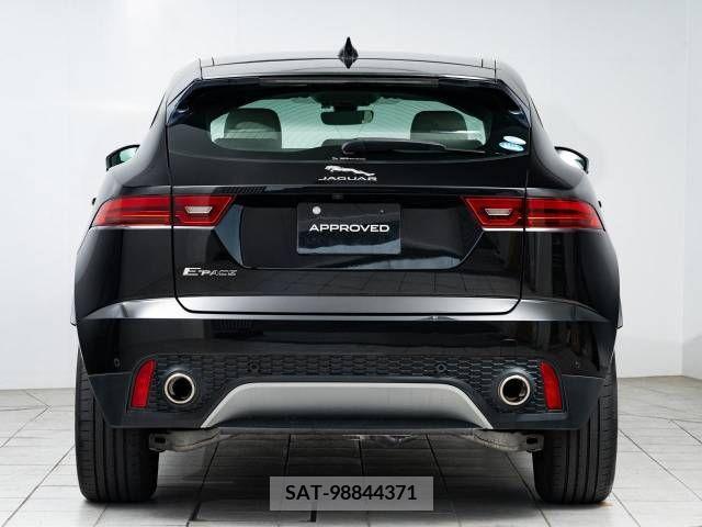 Jaguar E-PACE 2018-05 315788-17