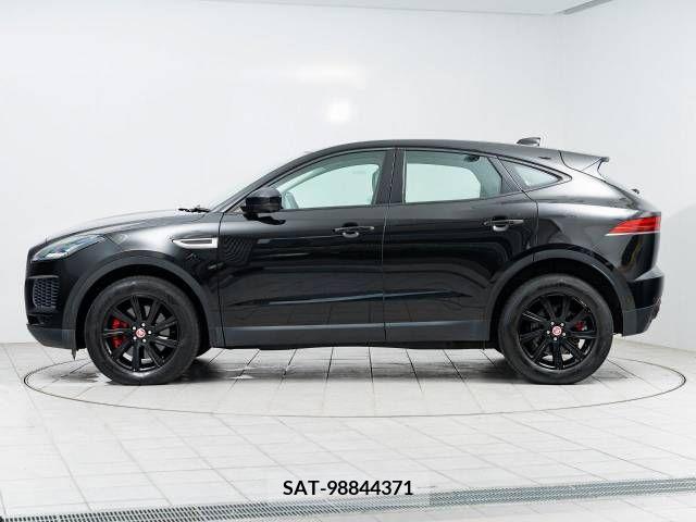 Jaguar E-PACE 2018-05 315788-15