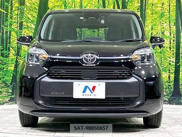 Toyota SIENTA 2023-03 204838-13