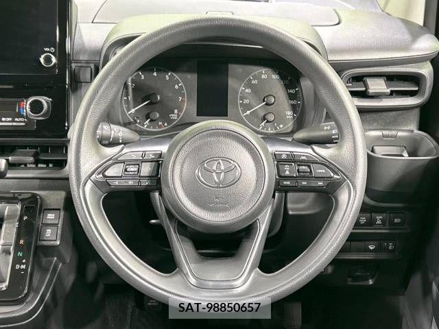 Toyota SIENTA 2023-03 204838-12