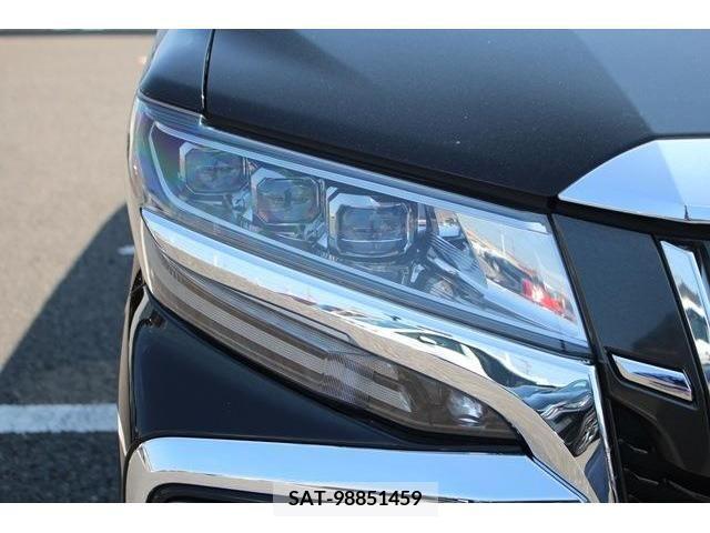 Toyota ALPHARD 2018-03 351814-12
