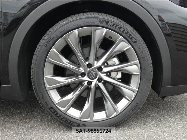 Toyota CROWN 2022-09 300652-20