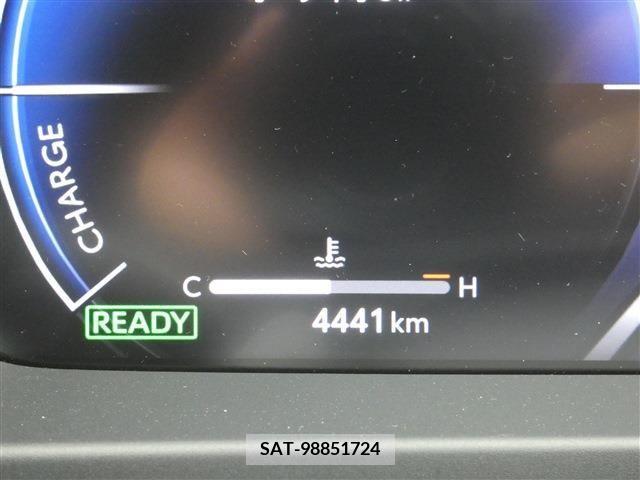 Toyota CROWN 2022-09 300652-27